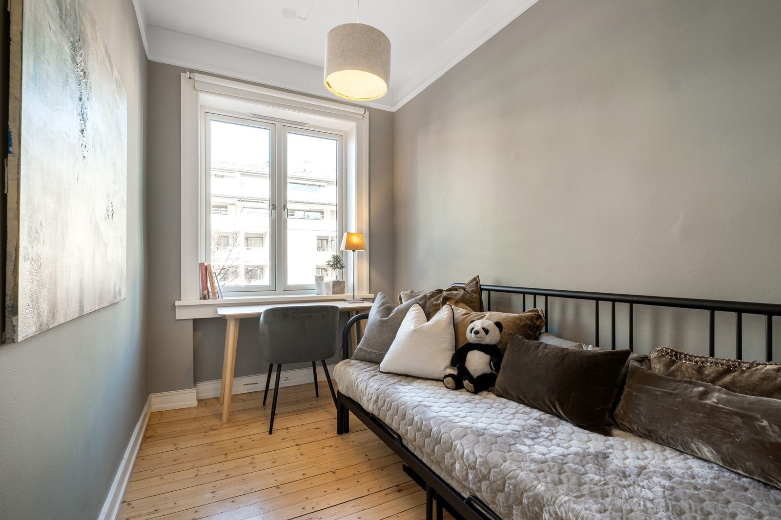 Soverom II er også av god størrelse og har plass til seng og garderobeløsning. Galleribilde