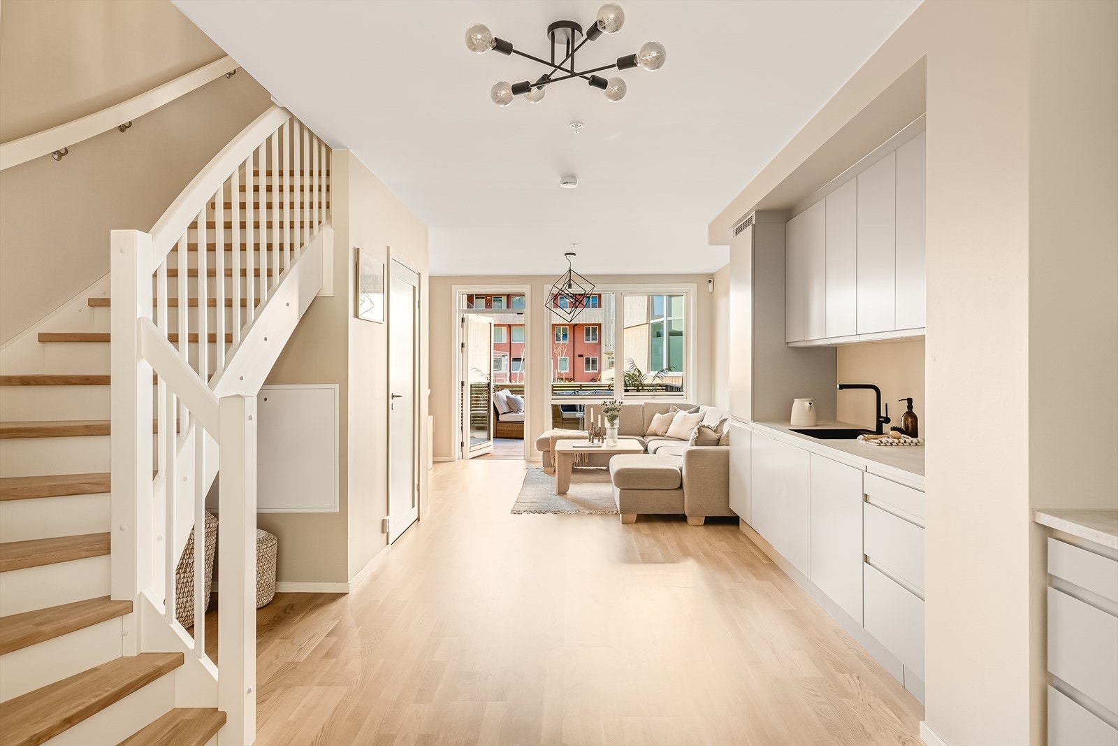 Velkommen til Siljustølvegen 23 presentert av Fana Sparebank Eiendom v/Isaac Dahlin. Galleribilde