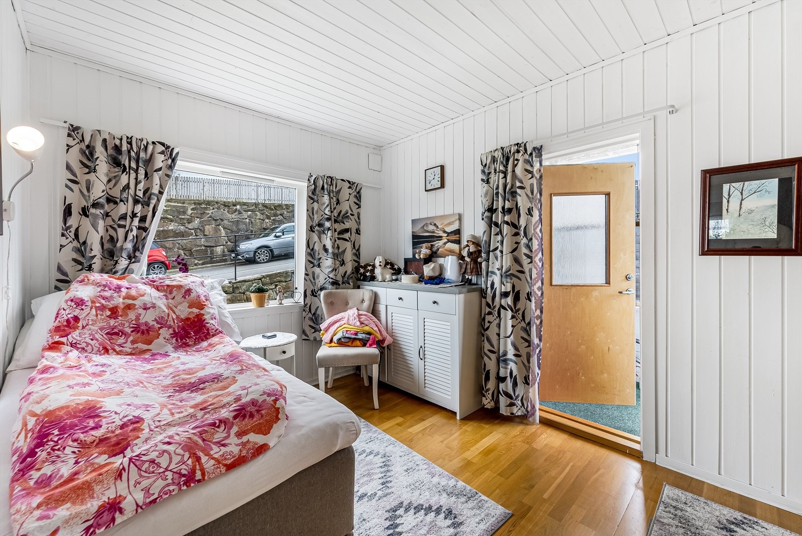 Soverom 1 av 2 i 1.etg. Galleribilde