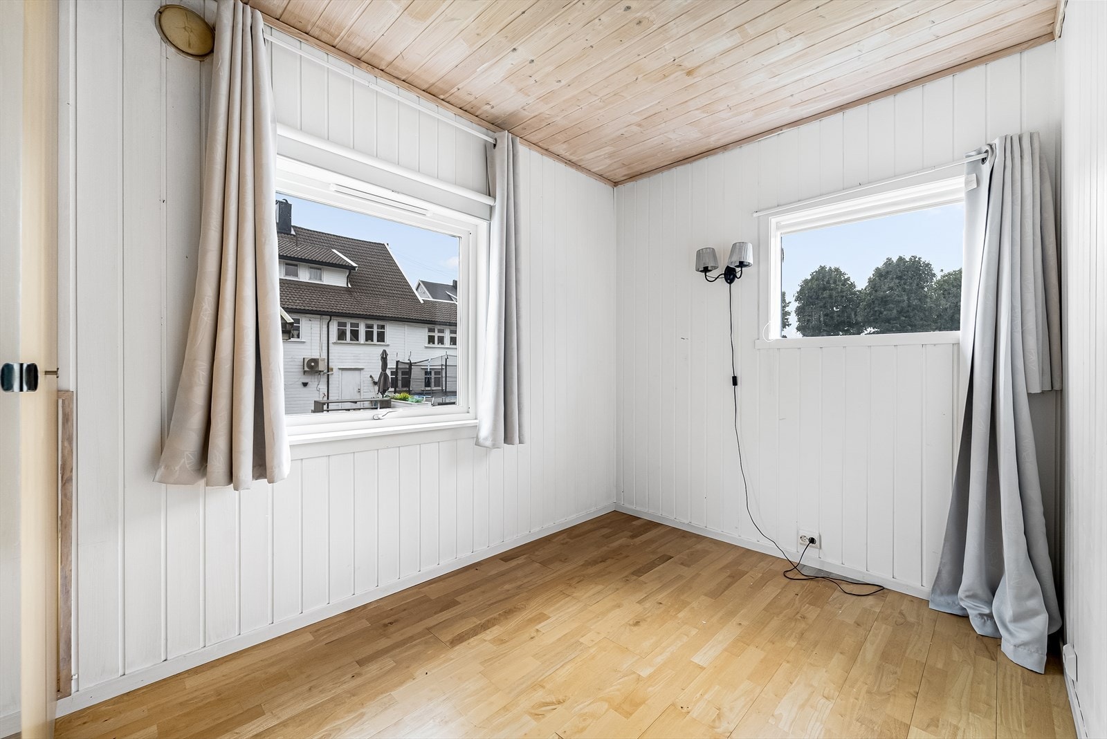 Soverom 1 av 2 i 2. etg. Galleribilde