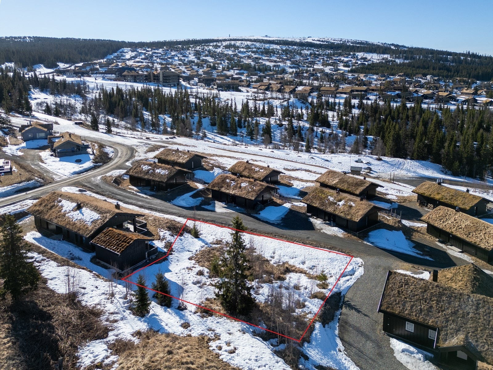 Enkel adkomst til alpint og langrenn - Moseteråsen hyttefelt ligger øverst på Hafjell - noe som betyr en snøsesong som varer fra tidlig november til april/ mai - Bildet er for illsutrasjon og avvik av tomtegrenser vil forekomme Galleribilde