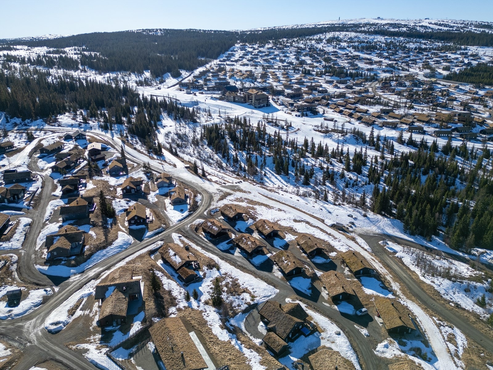 Hafjell er kanskje mest kjent for sine vinteraktiviteter, men det ingen grunn til å la hytta stå ubrukt om sommeren - Hafjell byr på et rikt utvalg av sommeraktiviteter som fot- eller sykkelturer, fiske, gondolbane og populære Hafjell Bike Park Galleribilde