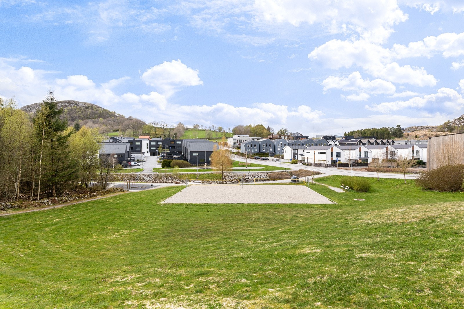 Vollyballbane like ved Galleribilde