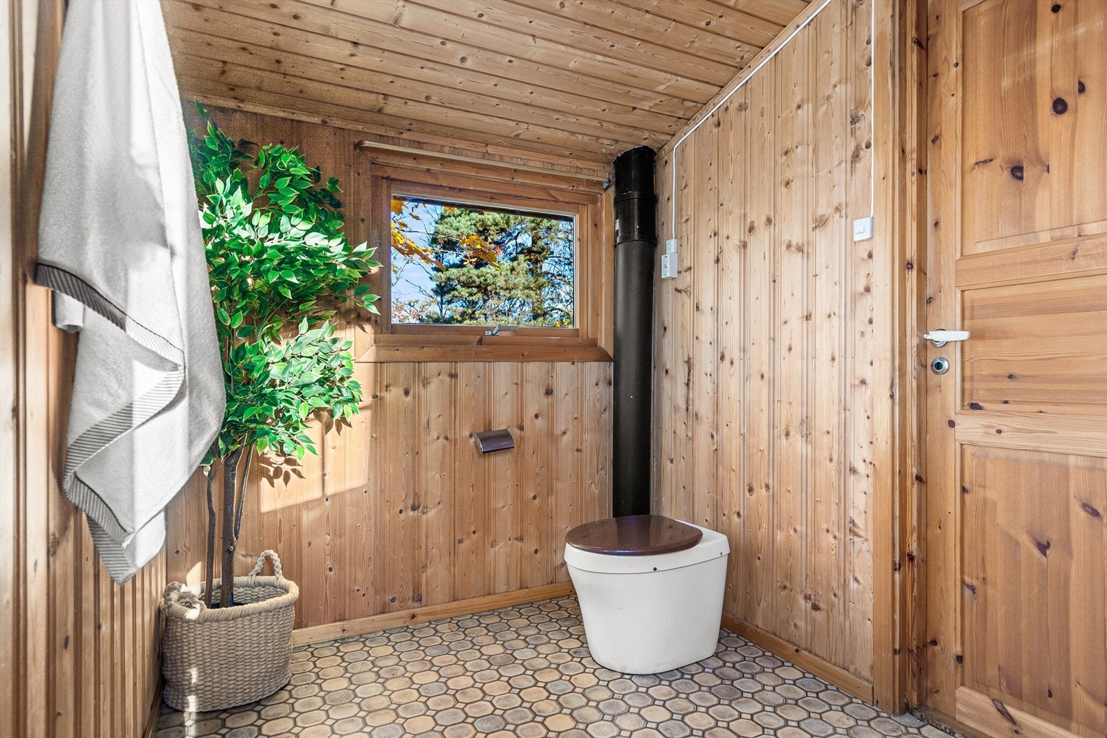 Wc med biotoalett Galleribilde