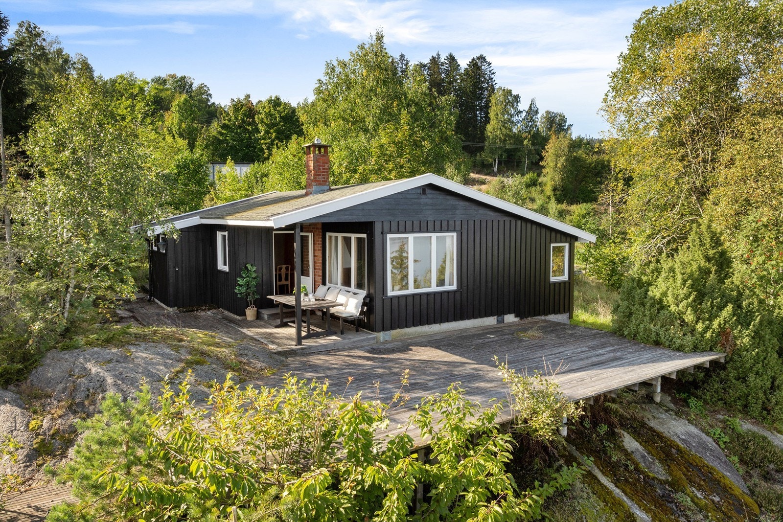 Utsiktshytte med alt på ett plan beliggende tilbaktrukket og usjenert til Galleribilde