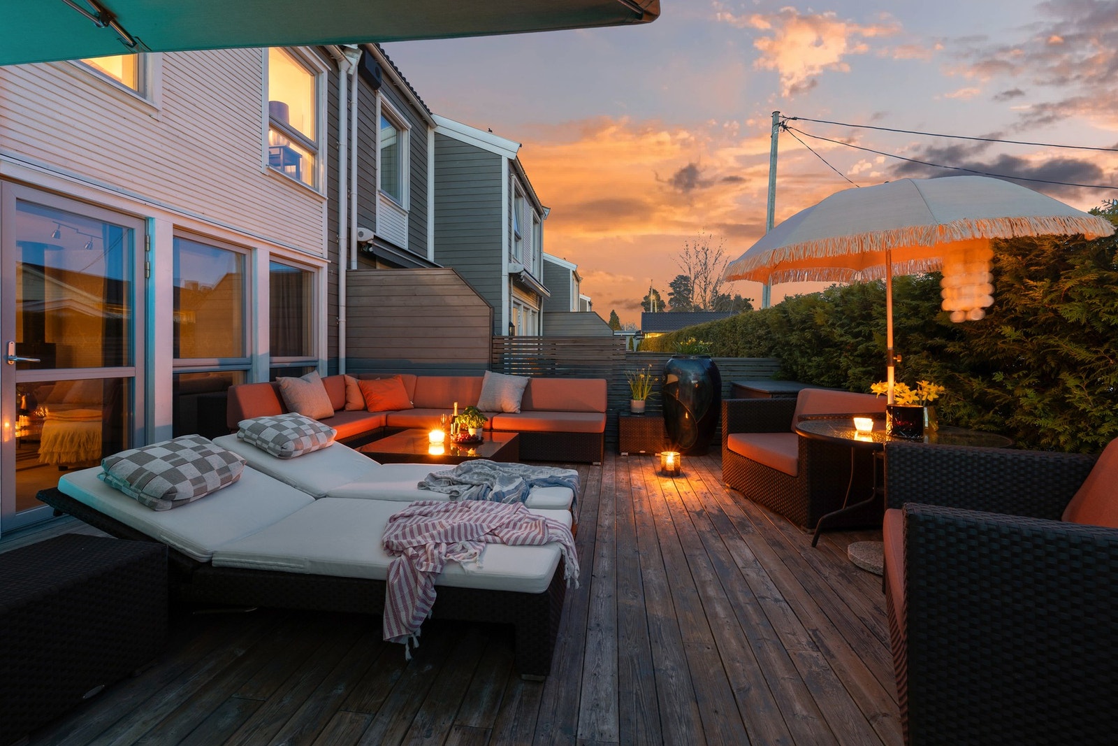 Perfekt plass for sosiale sammenkomster på en varm sommerkveld. Galleribilde