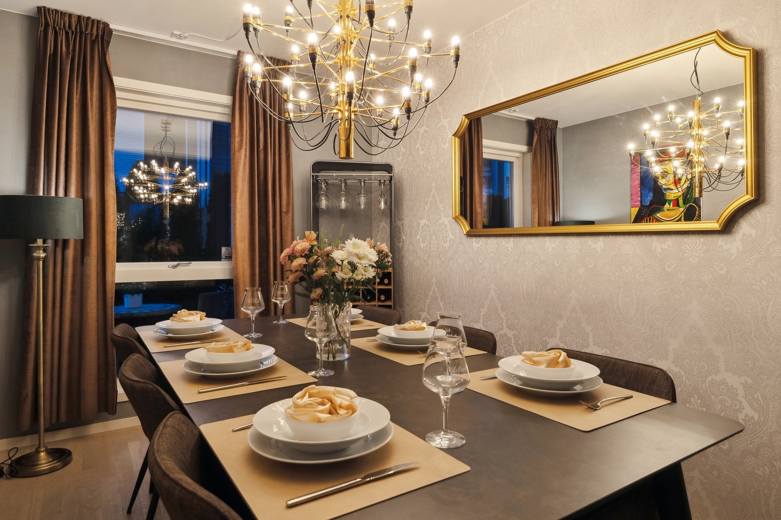 Her kan du samle familie og venner å nyte en god middag. Galleribilde