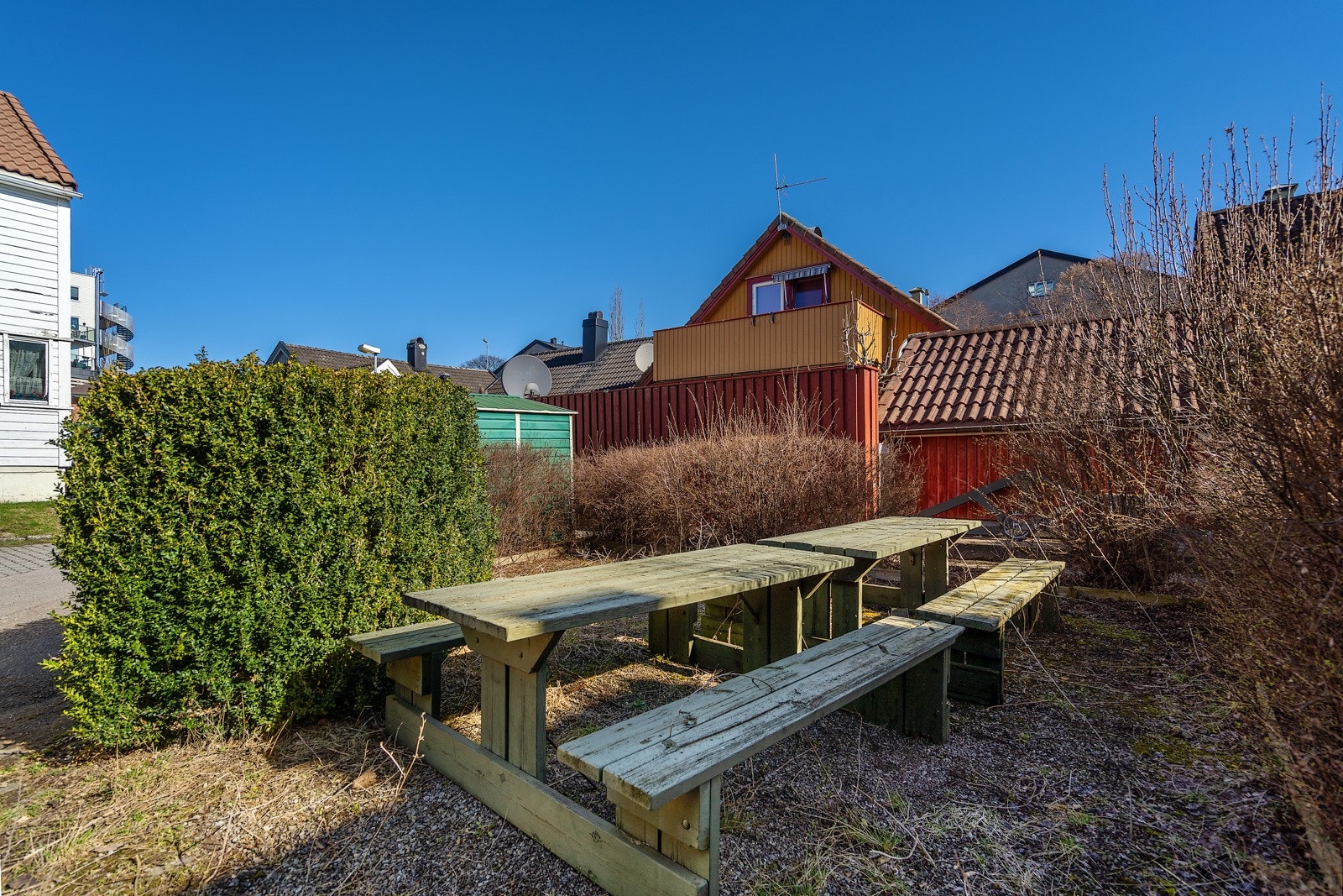 Sameiet har hyggelig fellesområde, hvor man kan grille og nyte sommertiden. Galleribilde