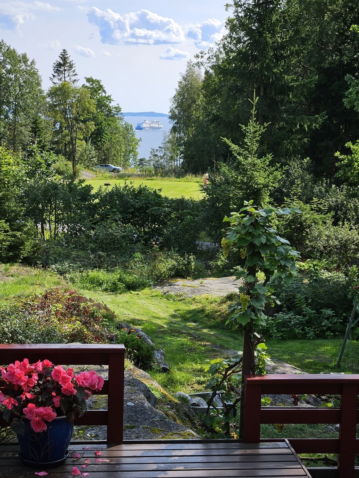 Utsikt fra terrassen. Selgers private bilde. Galleribilde