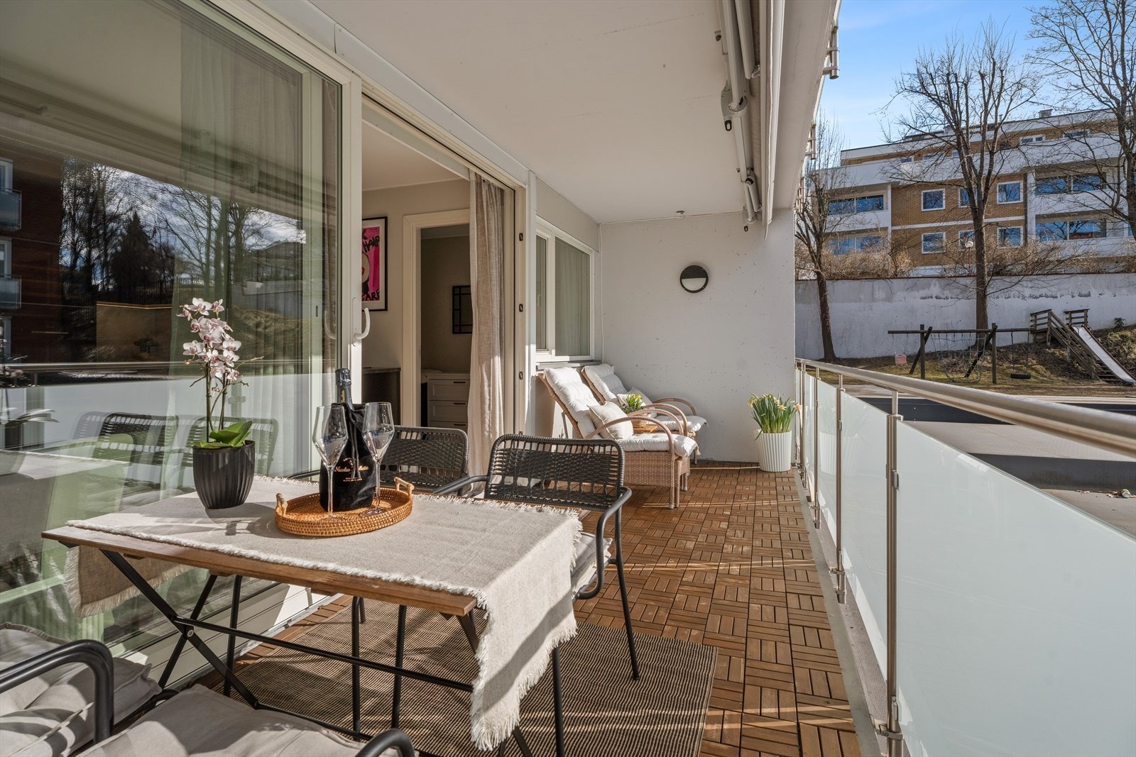 Din egen sydvestvendte balkong på 13 kvm. Galleribilde