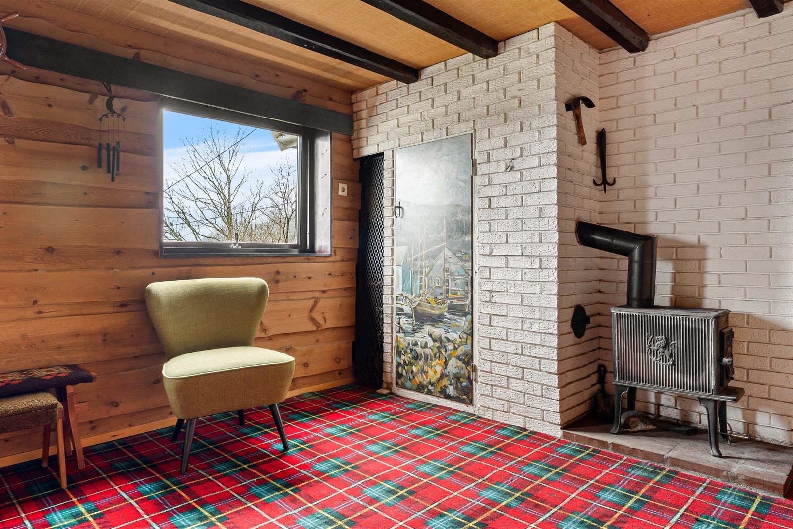 Her kan barna ha sitt eget oppholdsrom hvor de kan leke, se på TV eller ha besøk av venner, uten å forstyrre resten av huset. Galleribilde