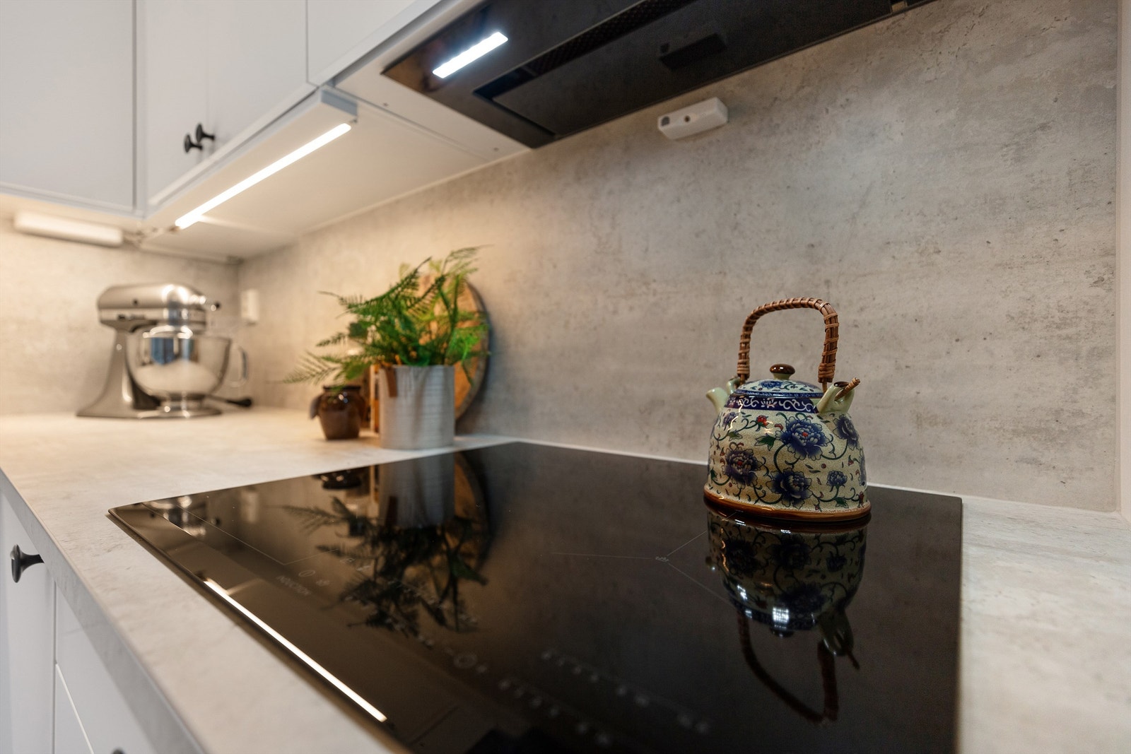 LED - benkebelysning som gir svært godt lys. Galleribilde