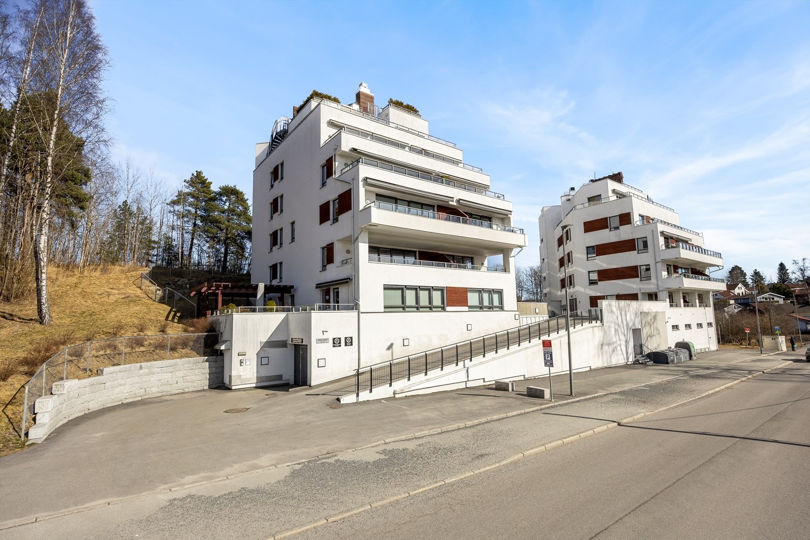 Populært boområde på Lørenskog med sentral og samtidig barnevennlig beliggenhet Galleribilde
