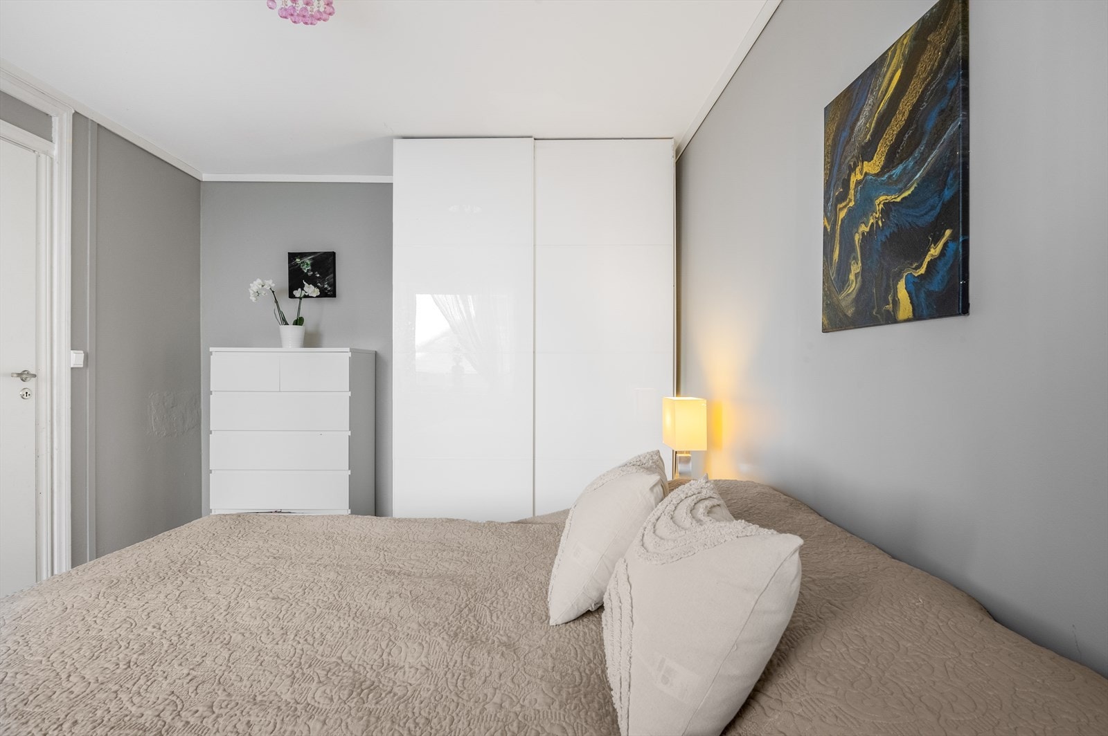 God plass til innredning av garderobeløsning. Galleribilde