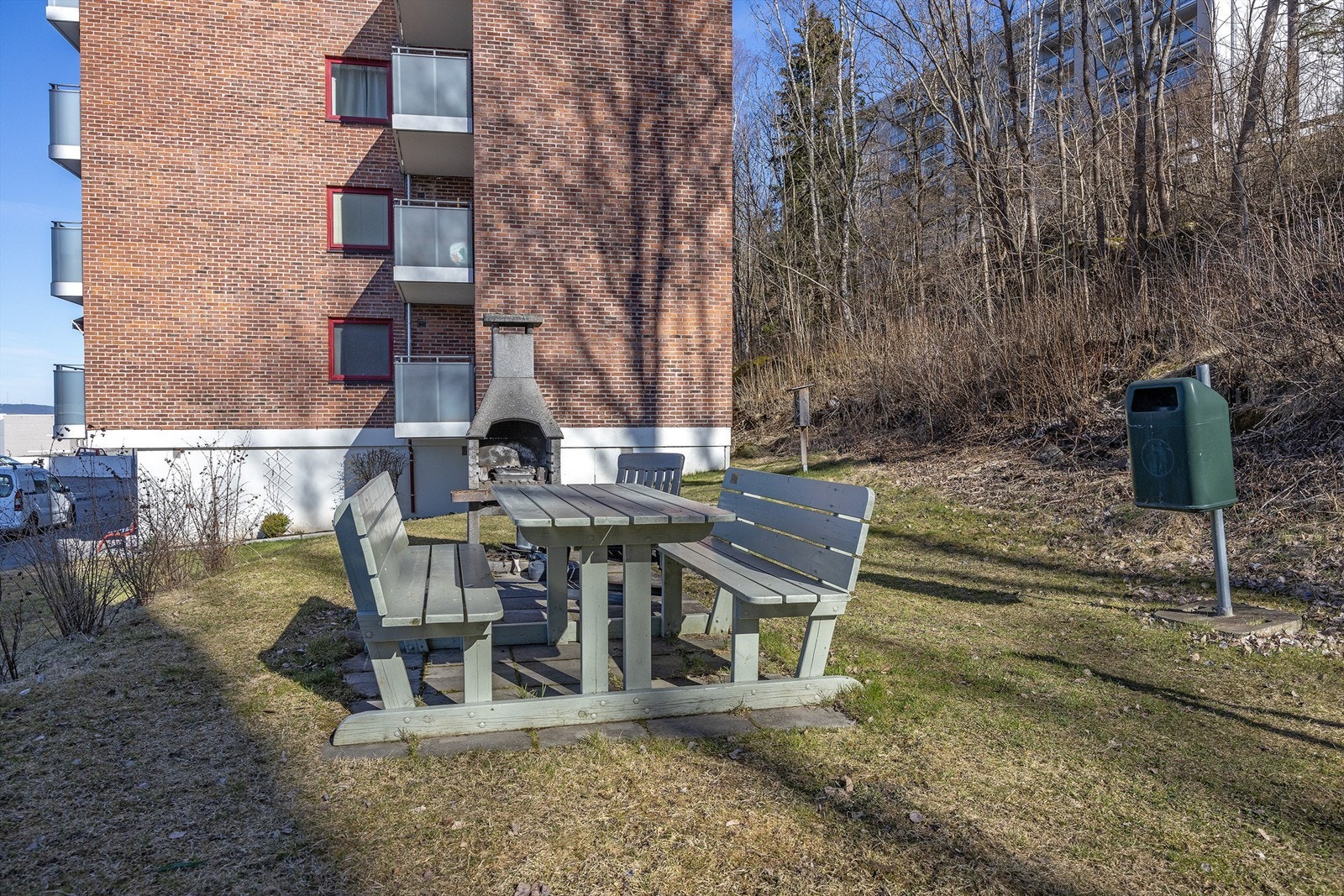 Hyggelig grillplass i borettslaget Galleribilde