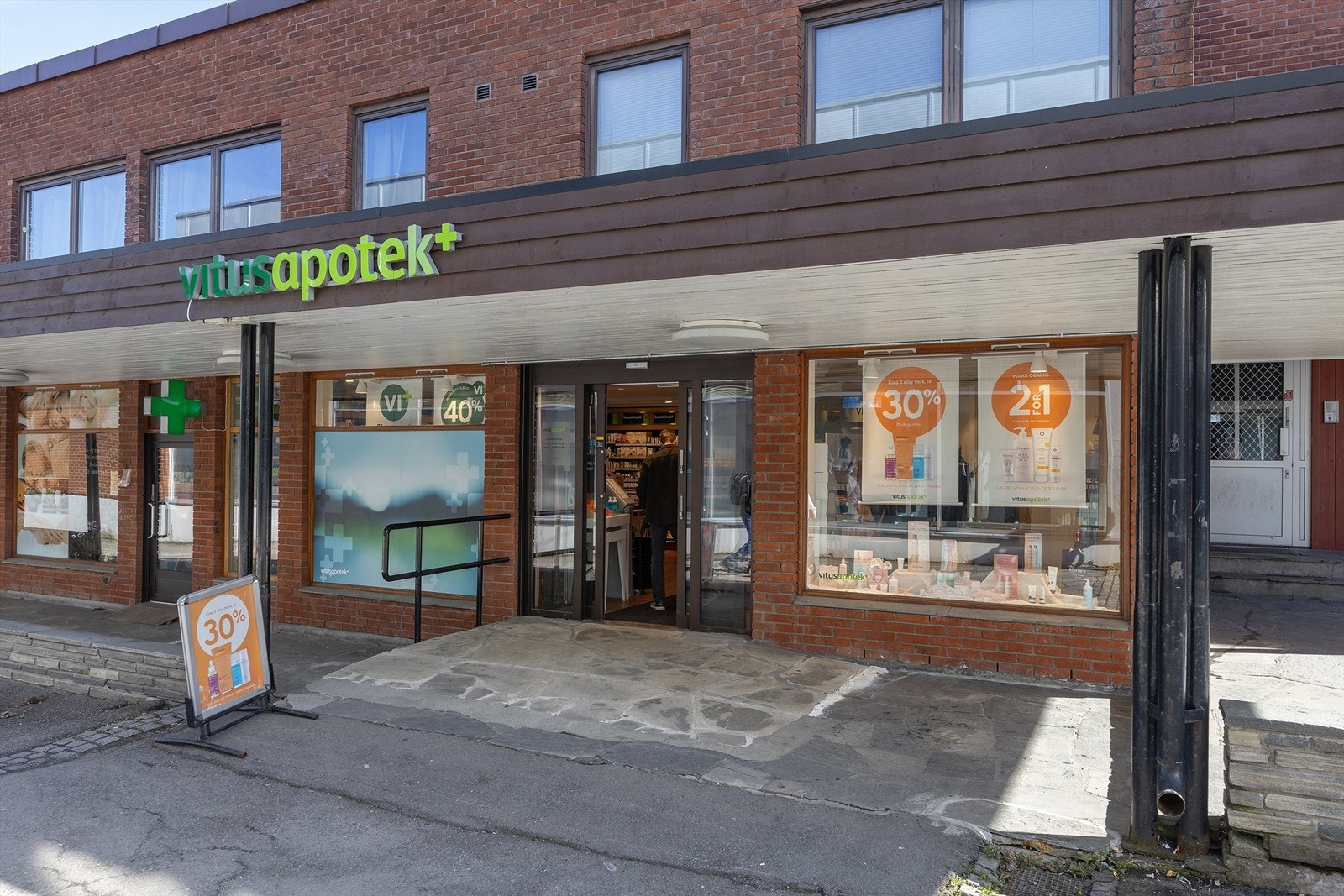Vitus apotek like ved i nabolaget Galleribilde