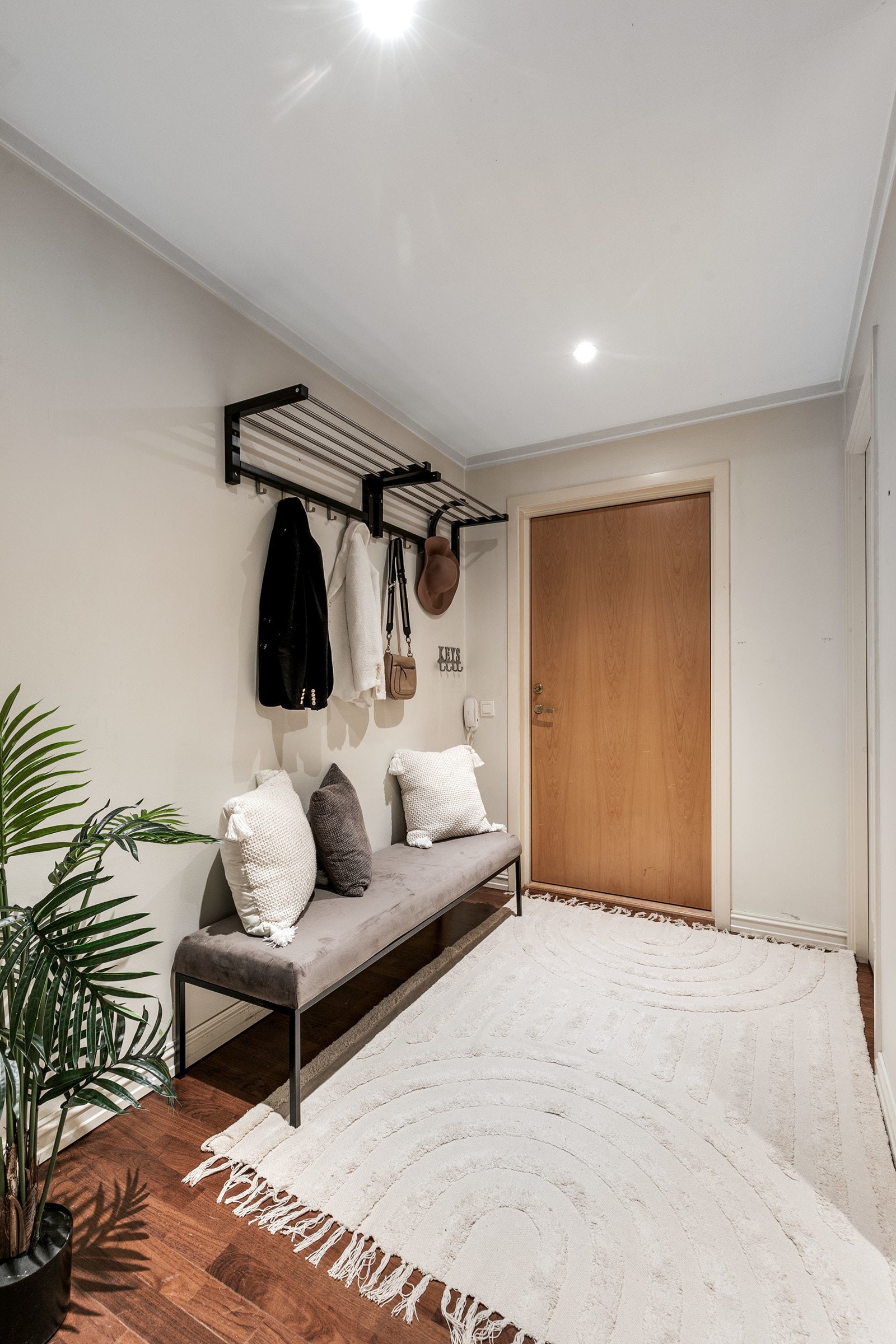 Det er montert dørcalling ved inngangsdøren. Galleribilde