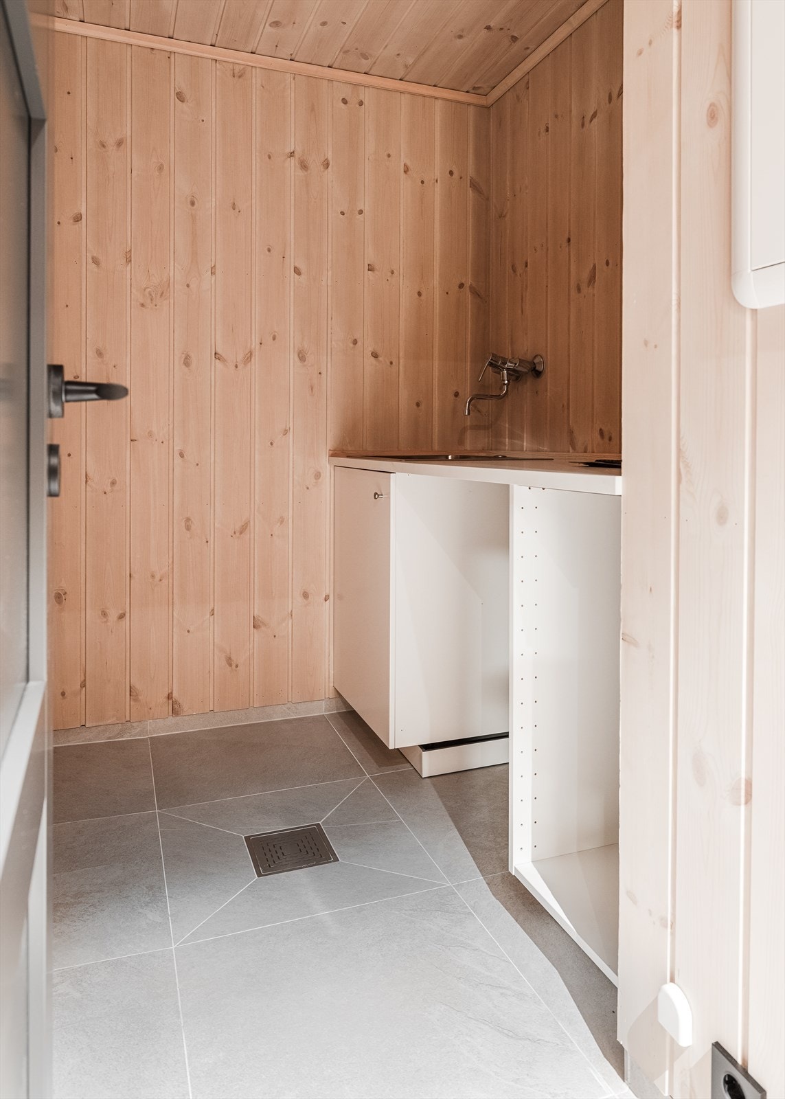 Teknisk rom/ vaskerom - Svært praktisk for tørking av klær Galleribilde