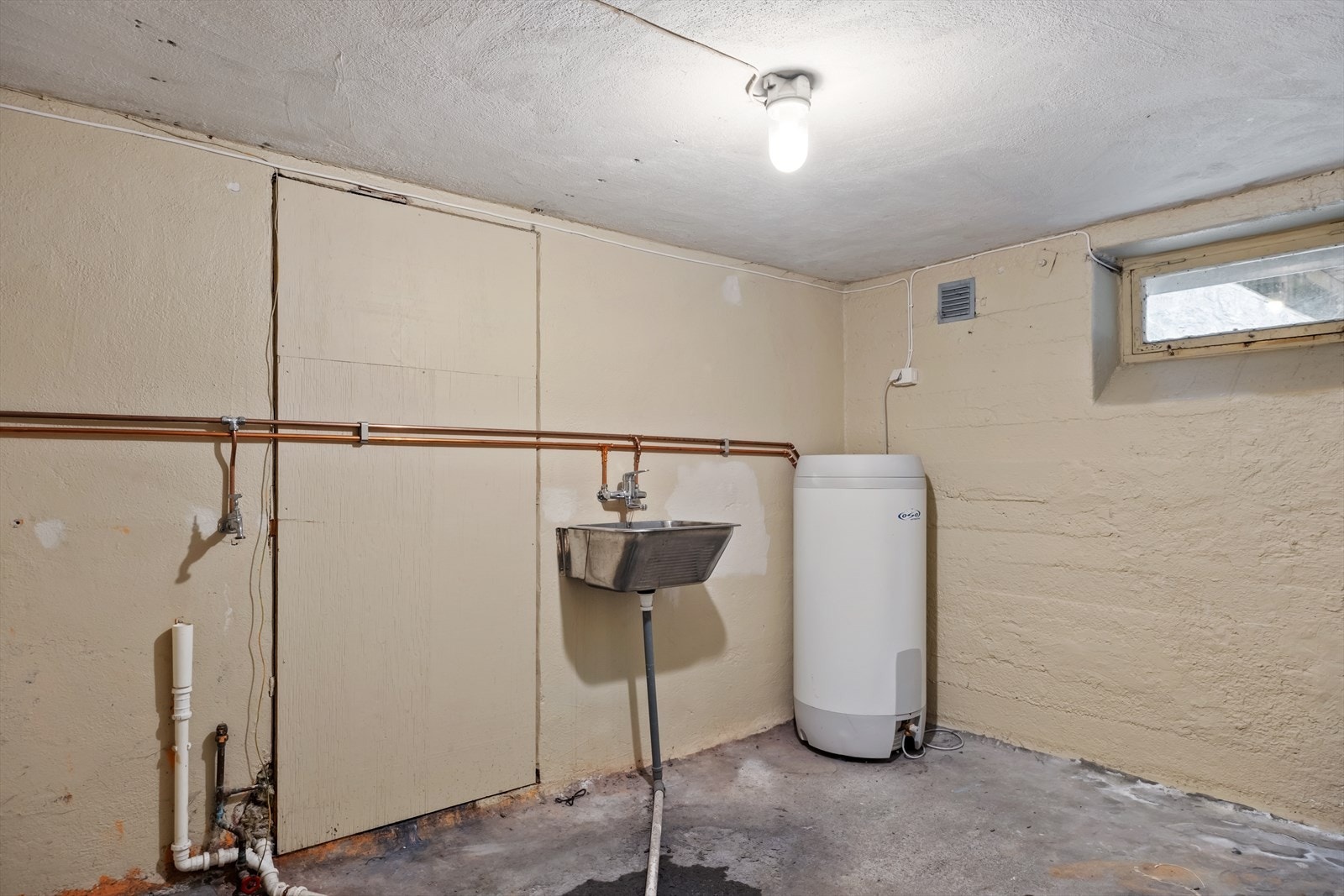 Vaskerom Galleribilde