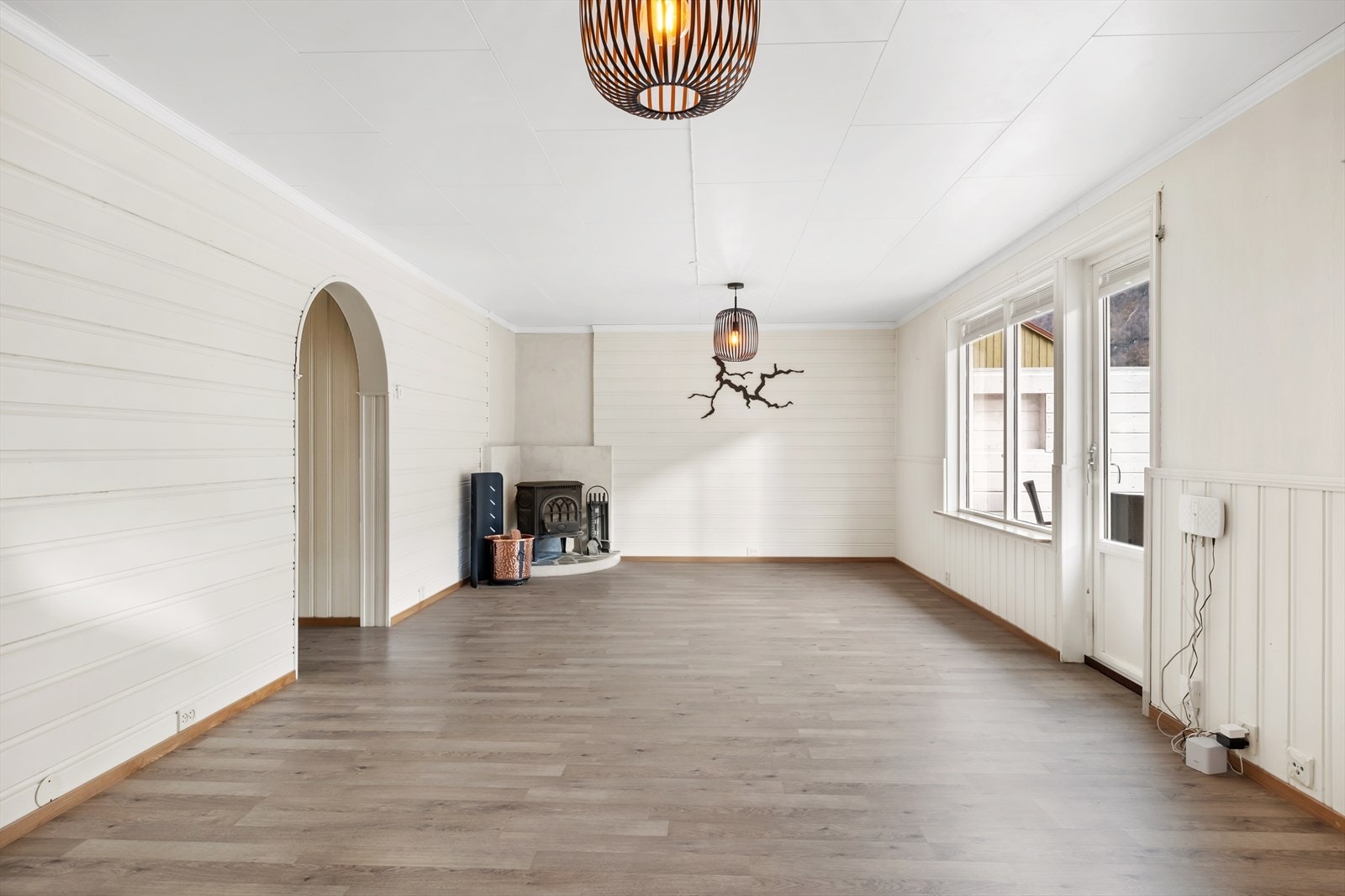 Stor og luftig stove med direkte tilkomst til veranda. Galleribilde