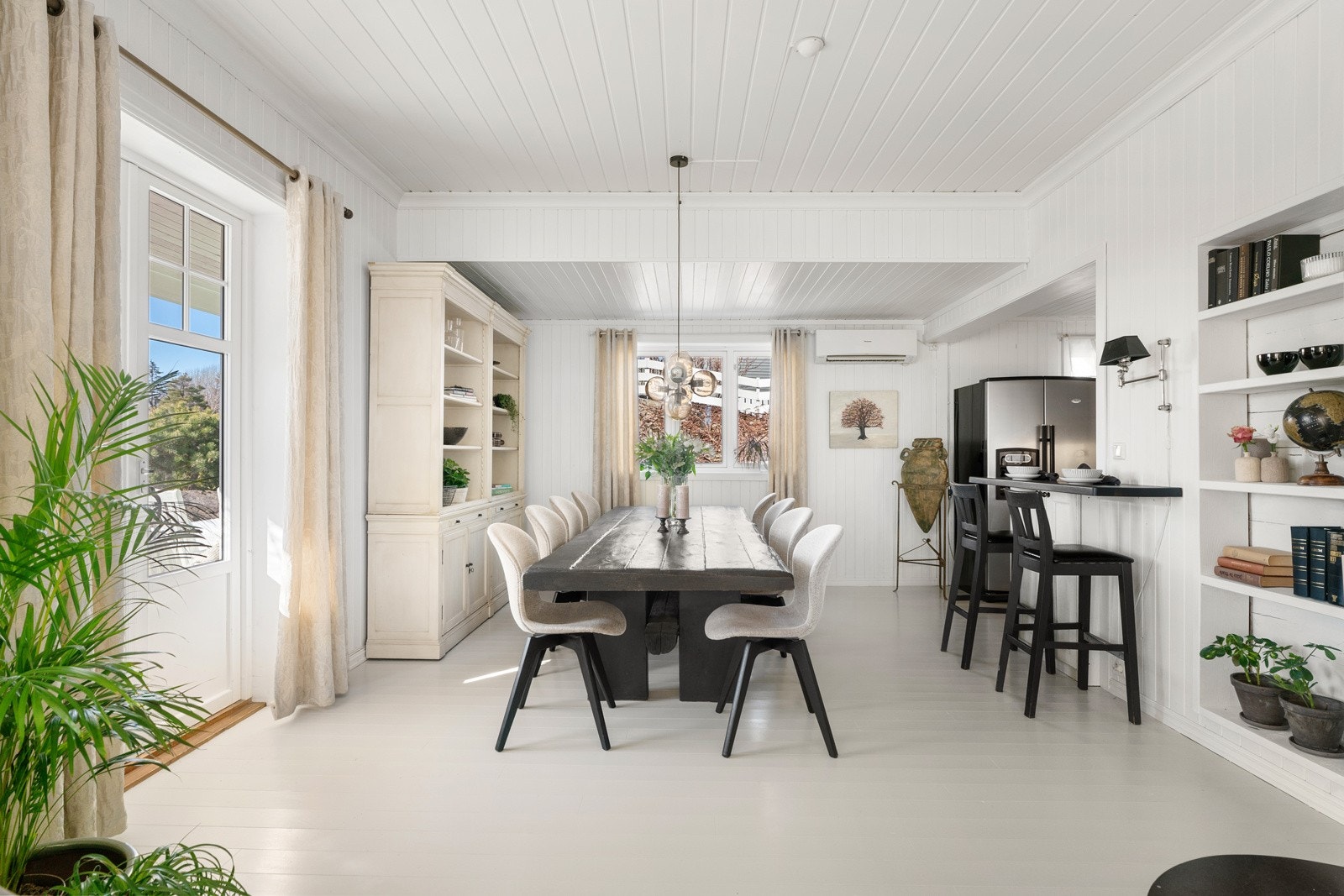Spisetuen er i tilknytning til kjøkkenet Galleribilde