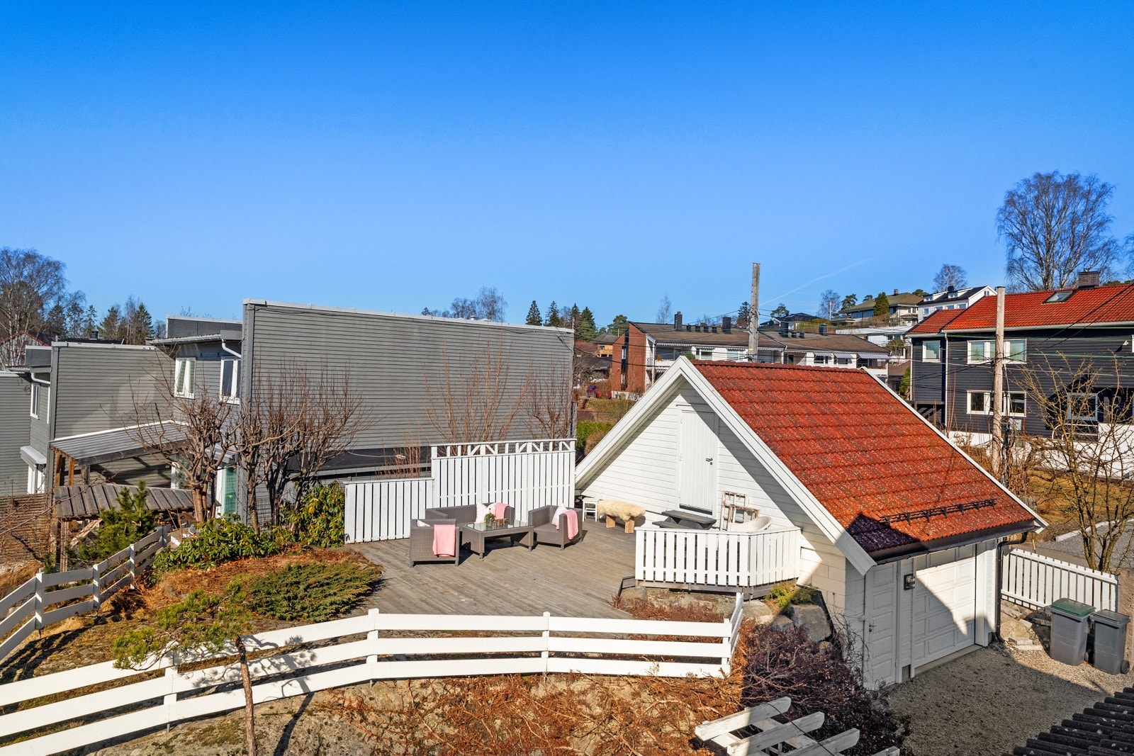 Terrassen ved garasjen Galleribilde