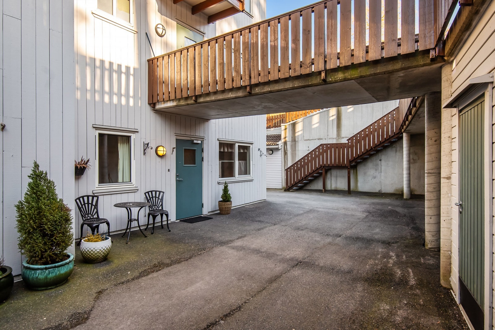 Inngangsparti samt adkomst til bod Galleribilde