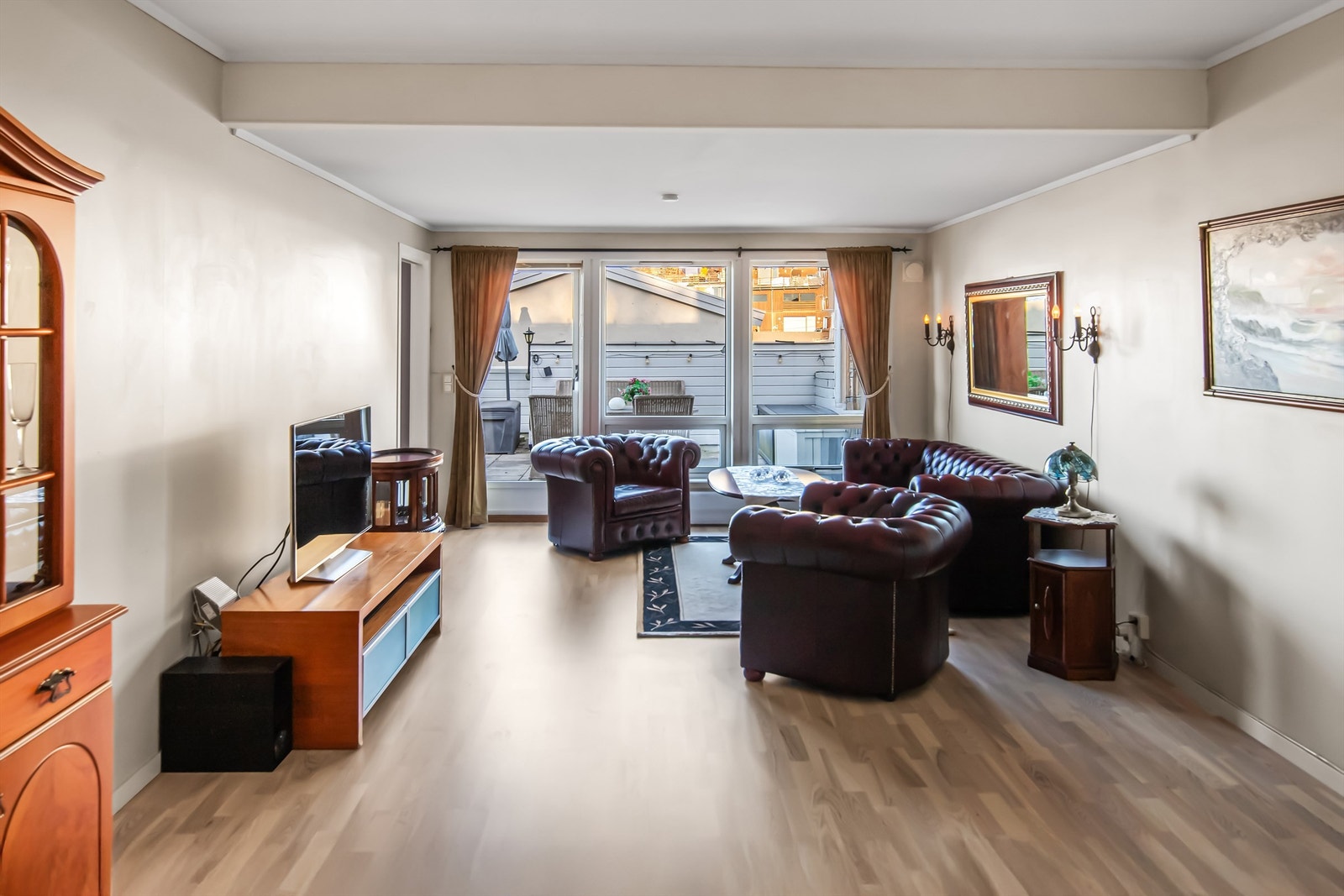 Leiligheten har en praktisk planløsning med alt på en flate. Galleribilde