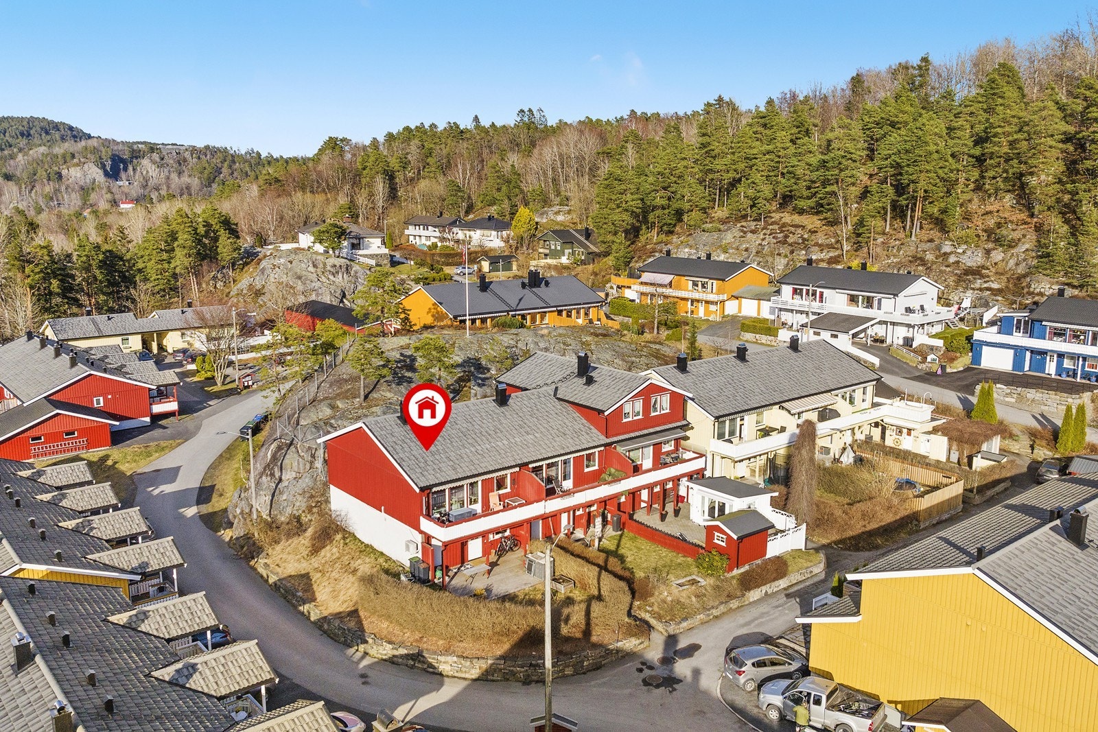 Hvitveissvingen 6C har en attraktiv og sentral beliggenhet, på Kalstad. Galleribilde