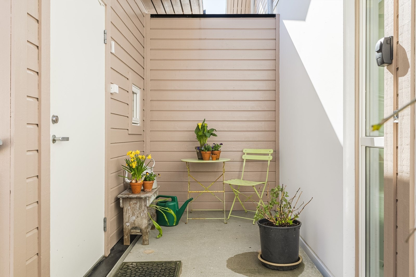 Her er det også tilkomst til en utvendig bod på ca. 11 m². Galleribilde