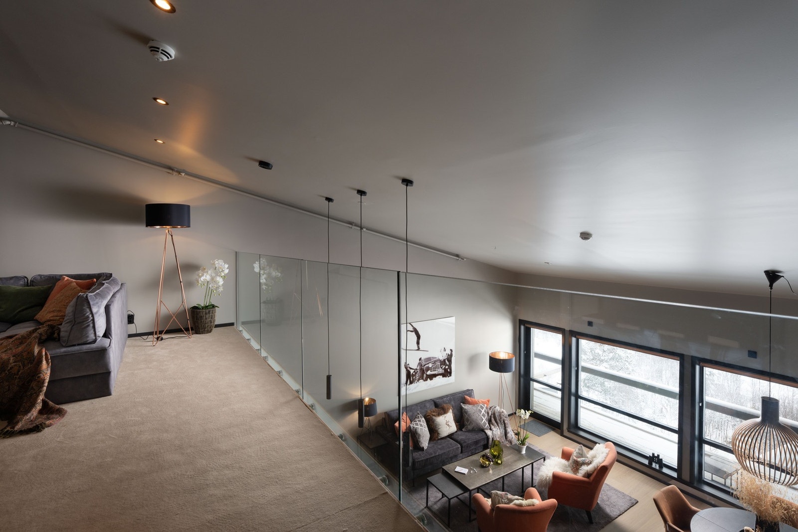 Mesanin med loftstue Galleribilde