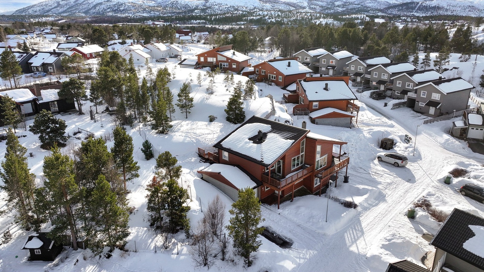 En kort spasertur unna boligen er det forbindelser med kollektiv transport. Galleribilde
