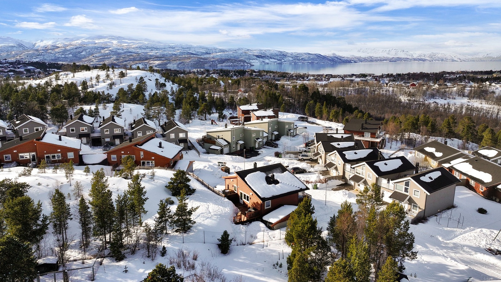 Det er gangavstand til flere ulike fritidsaktiviteter. Galleribilde