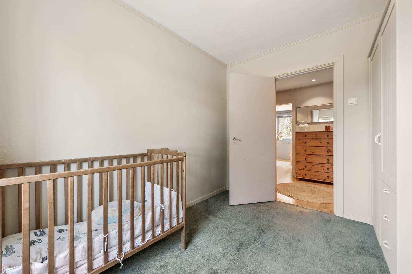 Soverom 2: Soverommet kan også benyttes som barnerom/ gjesterom/ kontor Galleribilde