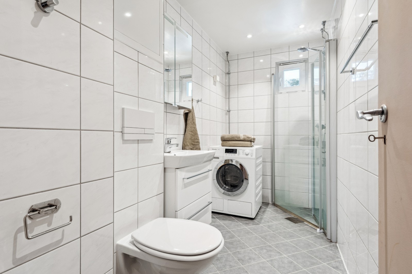 Pent flislagt baderom tatt i regi av borettslaget i periode 2013-2016 Galleribilde