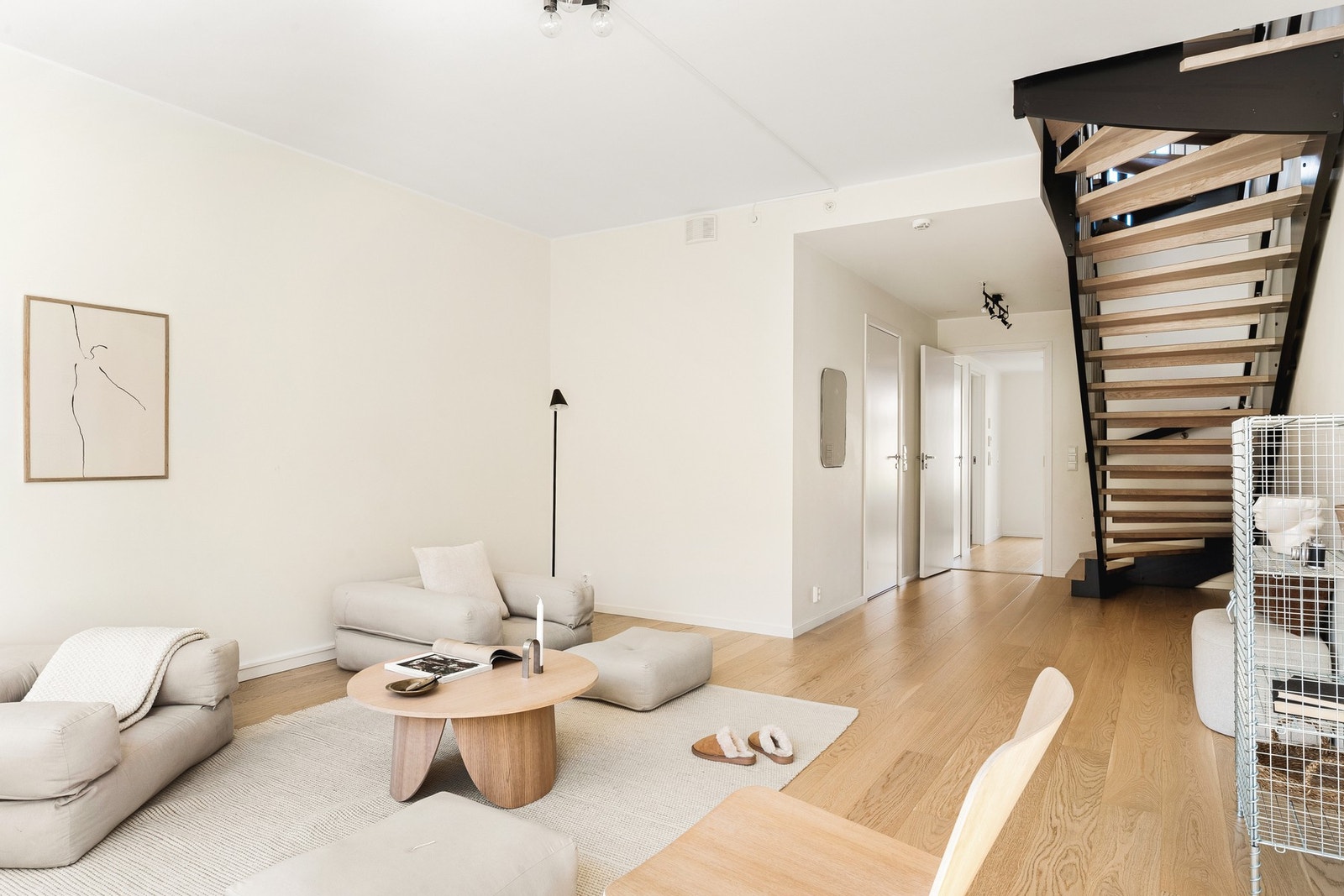 Denne stuen egner seg utmerket som TV-stue, eller lekerom for de minste i familien. Galleribilde