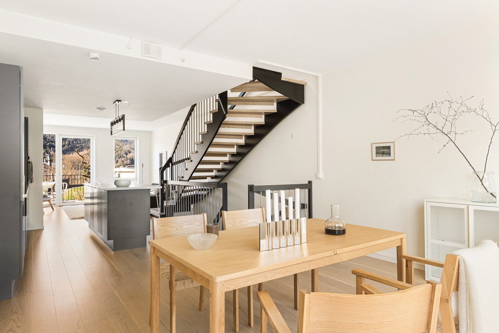 God plass til spisebord. Galleribilde