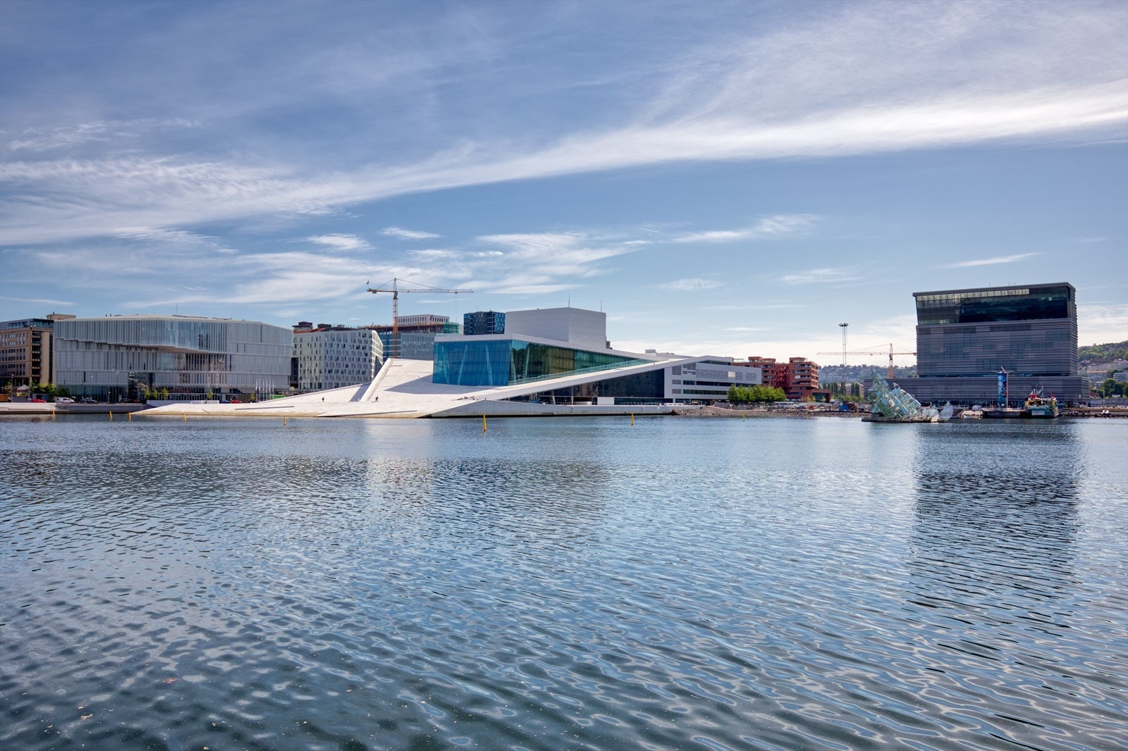 Operaen og Munch ligger i nærområdet. Her er det også kommet en flott bystrand. Galleribilde
