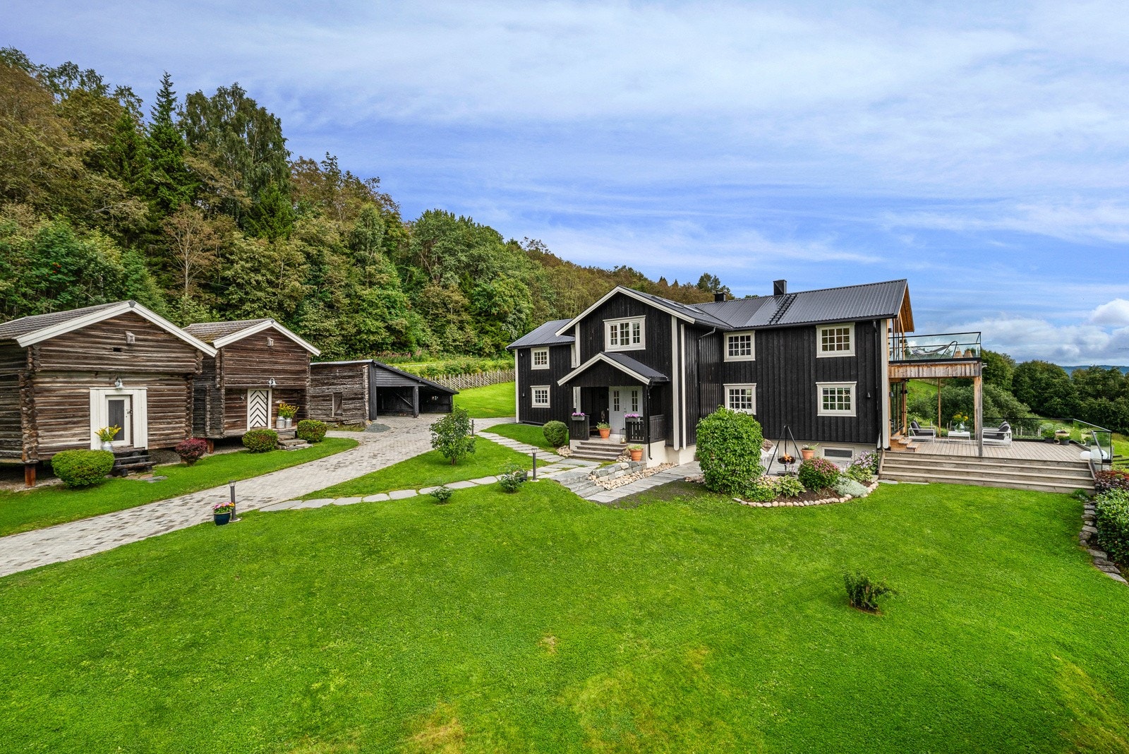 Gårdstun Galleribilde