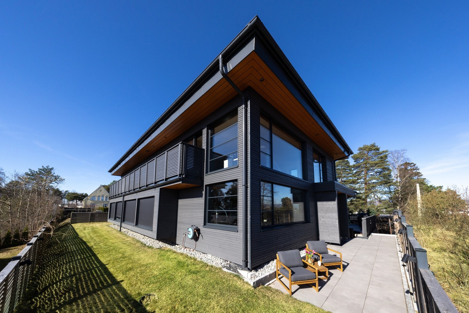 Eksklusiv, stor og påkostet enebolig fra 2021. Galleribilde