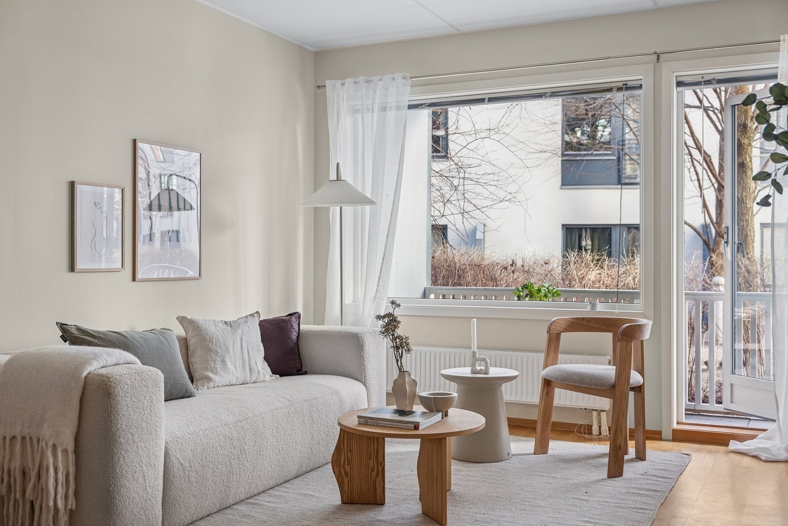 Når strømprisene stiger er det godt å vite at A-konto oppvarming av boligen er inkludert i felleskostnadene. For øvrig er felleskostnadene kun 3 051,- Galleribilde