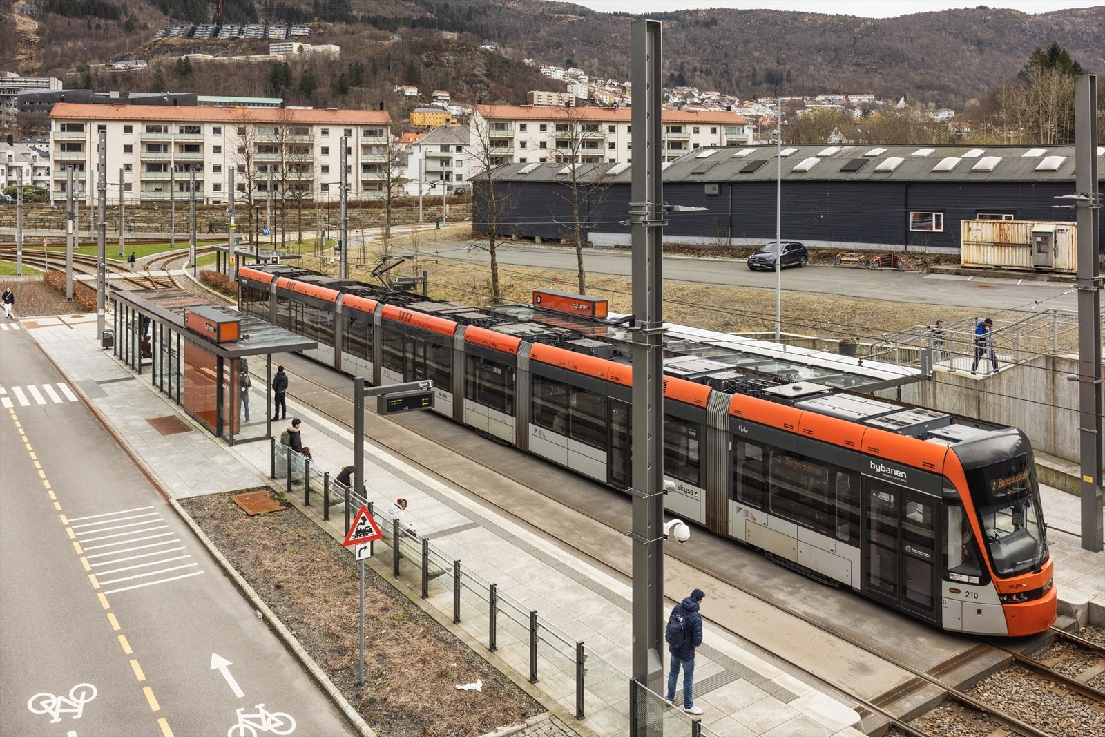 - Like nedenfor går også bybanen til Fyllingsdalen - Galleribilde