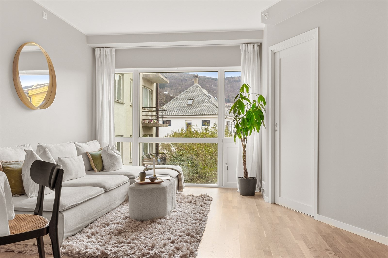 - Delikat innredet leilighet fra 2021 - Galleribilde