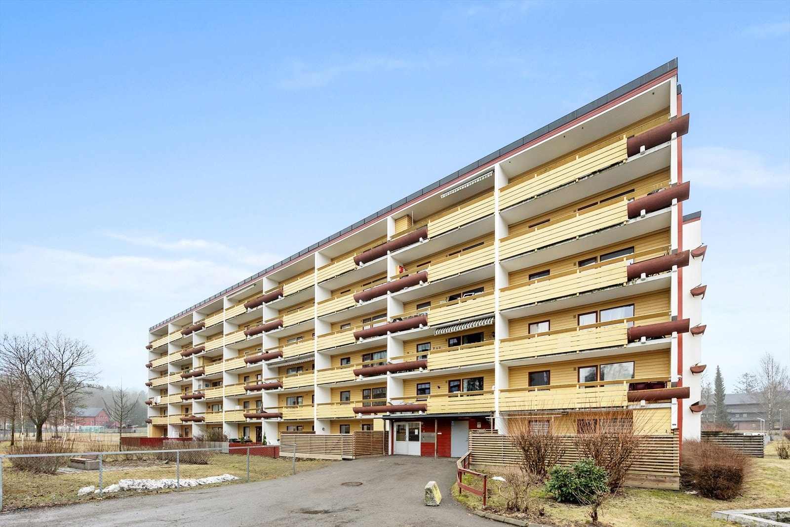 Velholdt bygård med kort vei til Stovner Senter. Galleribilde