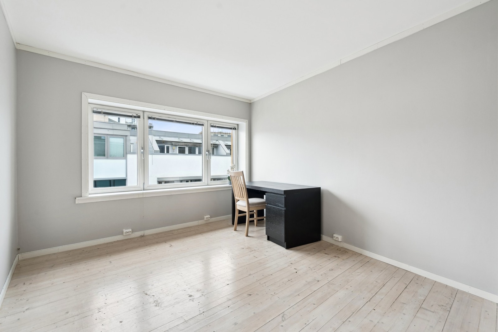 Leilighetens andre soverom, malt i en lysere farge. Galleribilde