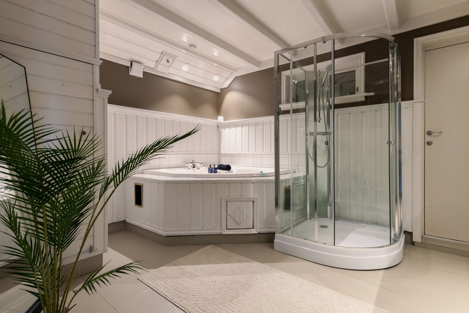 Praktisk bad i u. etasje. Galleribilde