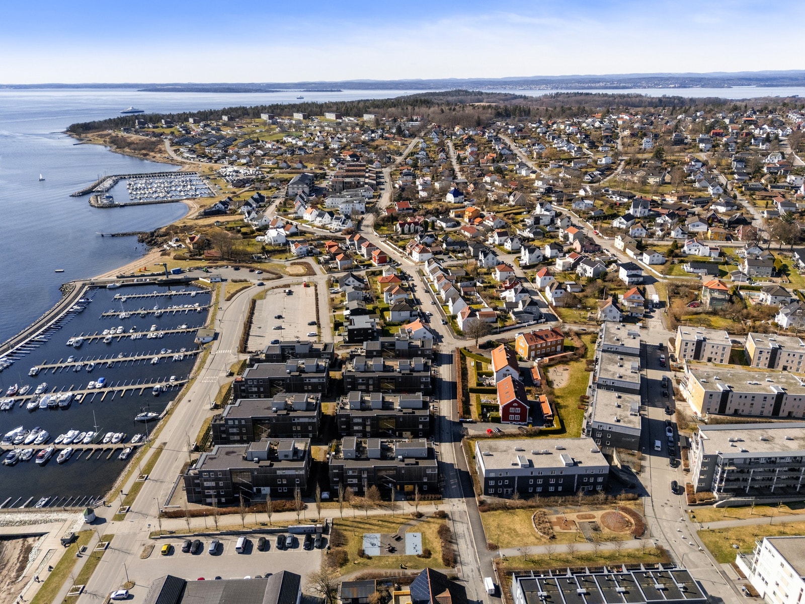 I Sjøgata 37 bor du med sjøen som nærmeste nabo Galleribilde