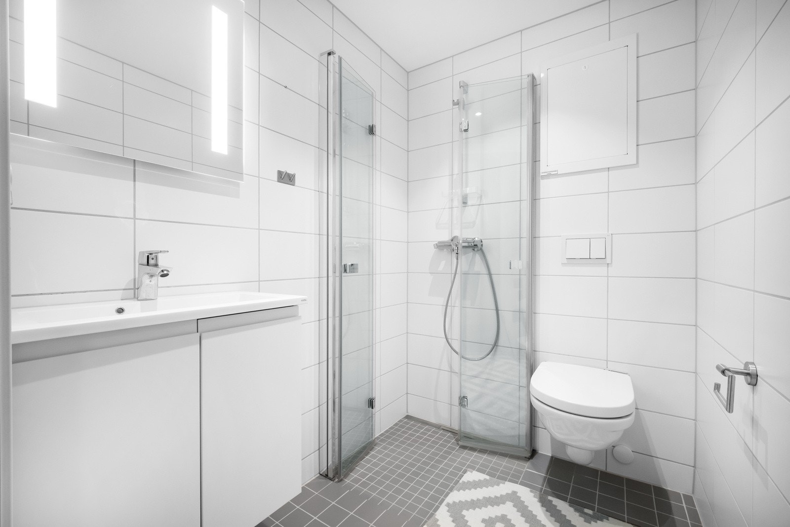 Fra hovedsoverommet er det adgang til baderom 2. Galleribilde