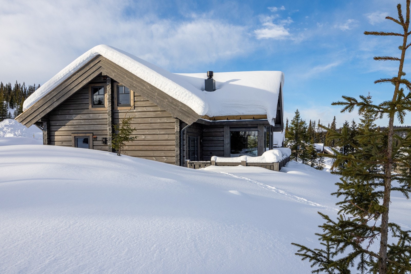 Bilde av lik hytte på en annen tomt på Laftestølen. Avvik vil forekomme