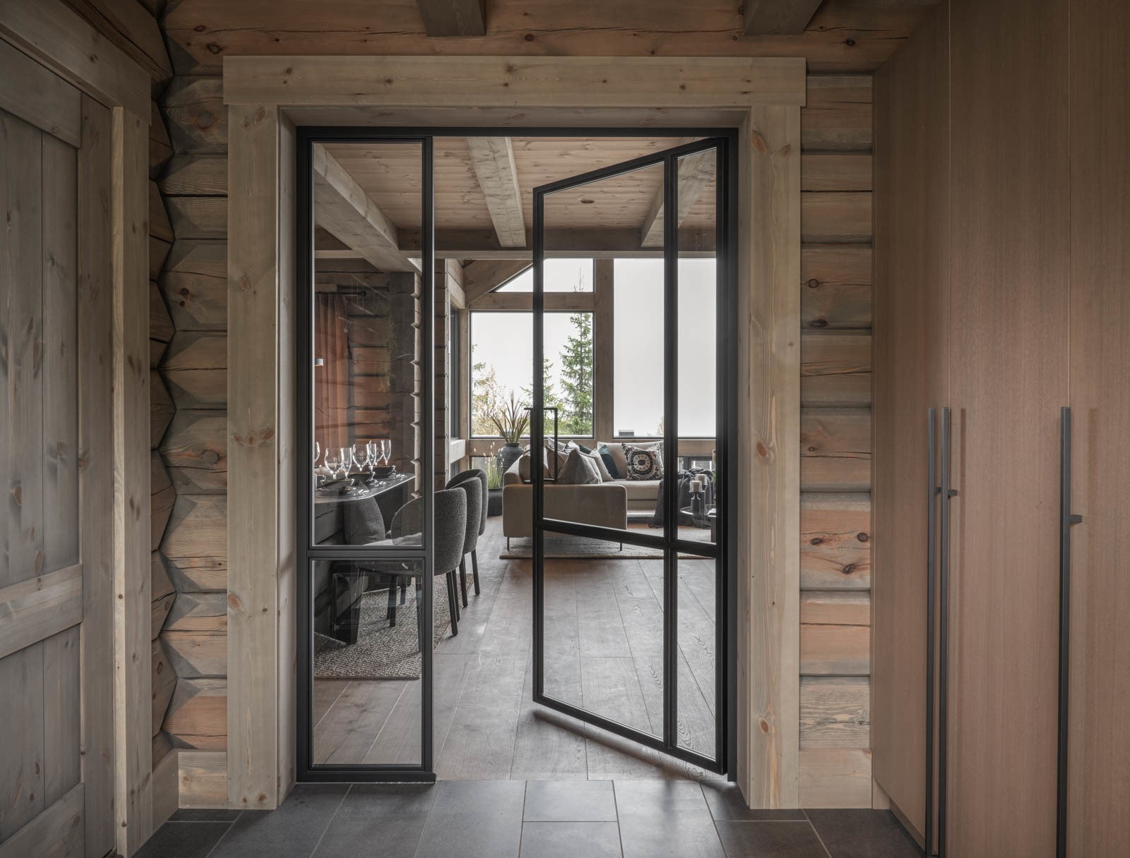 Bilde av lik hytte på en annen tomt på Laftestølen. Avvik vil forekomme